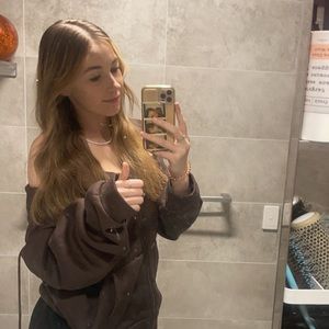 Meet your Posher, Elle